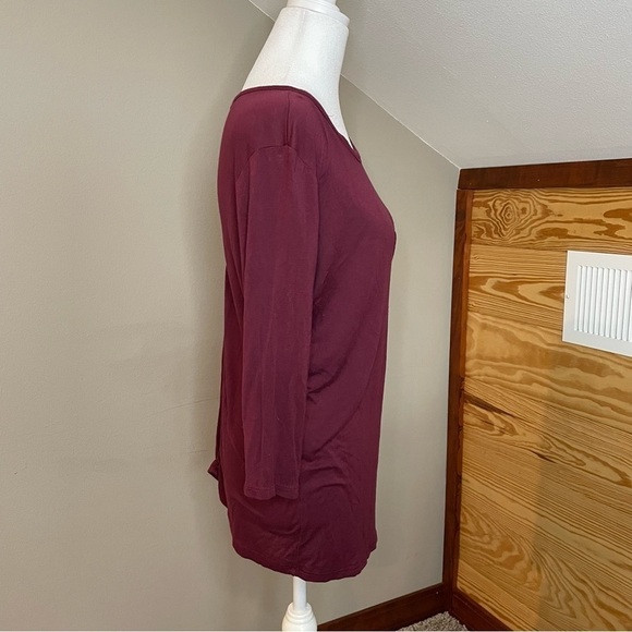 Rue 21 Maroon Cutout Back Top Small - Picture 2 of 8